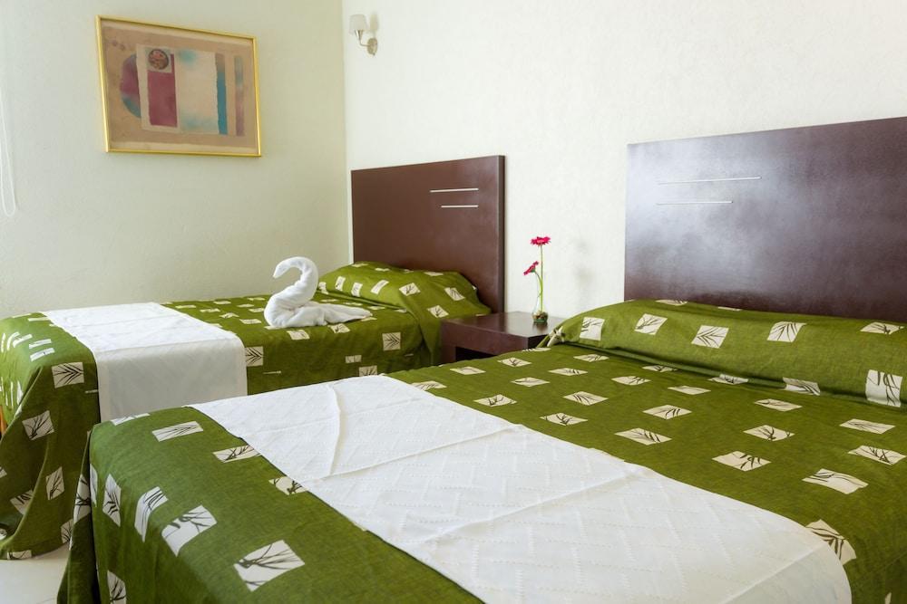 Porto Hotel Lázaro Cárdenas Esterno foto